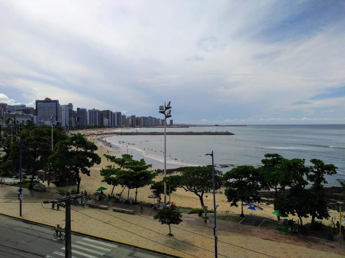 Apt. Em Hotel Na Av. Beira Mar Em Fortaleza Bagian luar foto